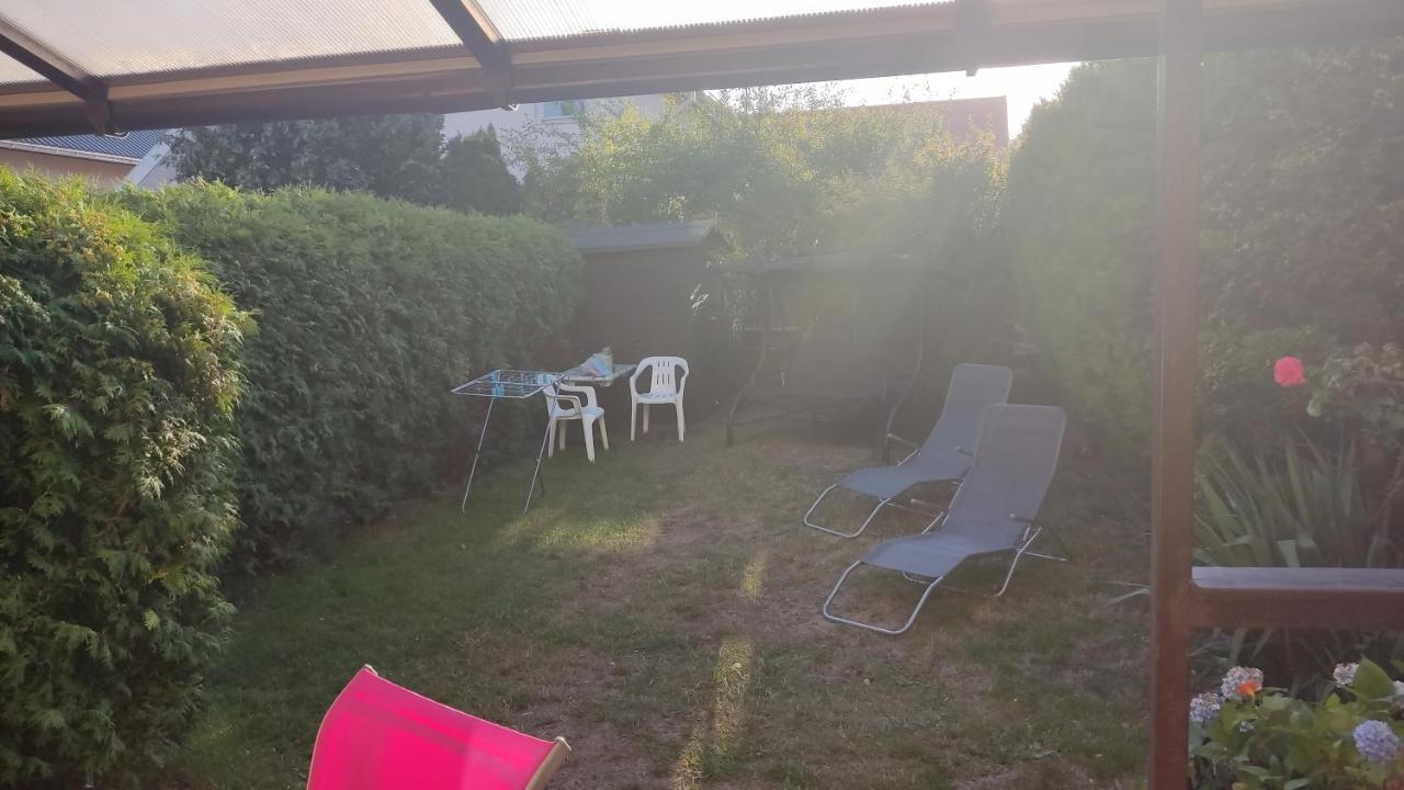 Domek Na Zaciszu Rowy  Exteriör bild